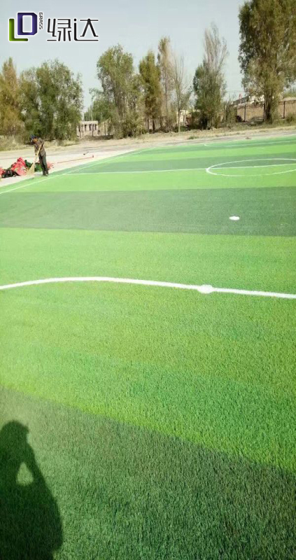 河南信陽(yáng)陽(yáng)山新區(qū)第十一小學(xué)人造草坪操場(chǎng)